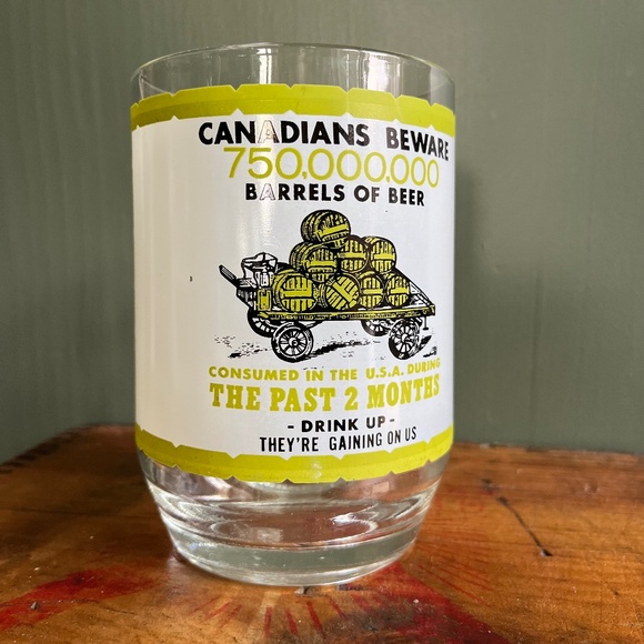 Vintage Canadians Beware Graphic Glass Beer Stein / Mug - Picture 1 of 5